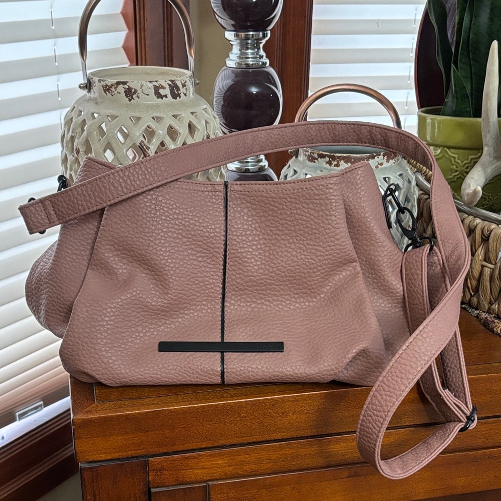 Fiorelli Elegant Pink Leather Shoulder Bag, with strap, excellent condition